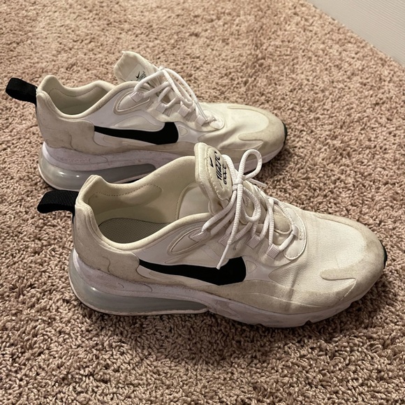 Nike Women's White and Black Sneakers - Picture 3 of 6